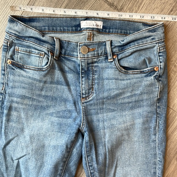 Like new Loft High Waisted Petite Blue Jeans . - Picture 3 of 6